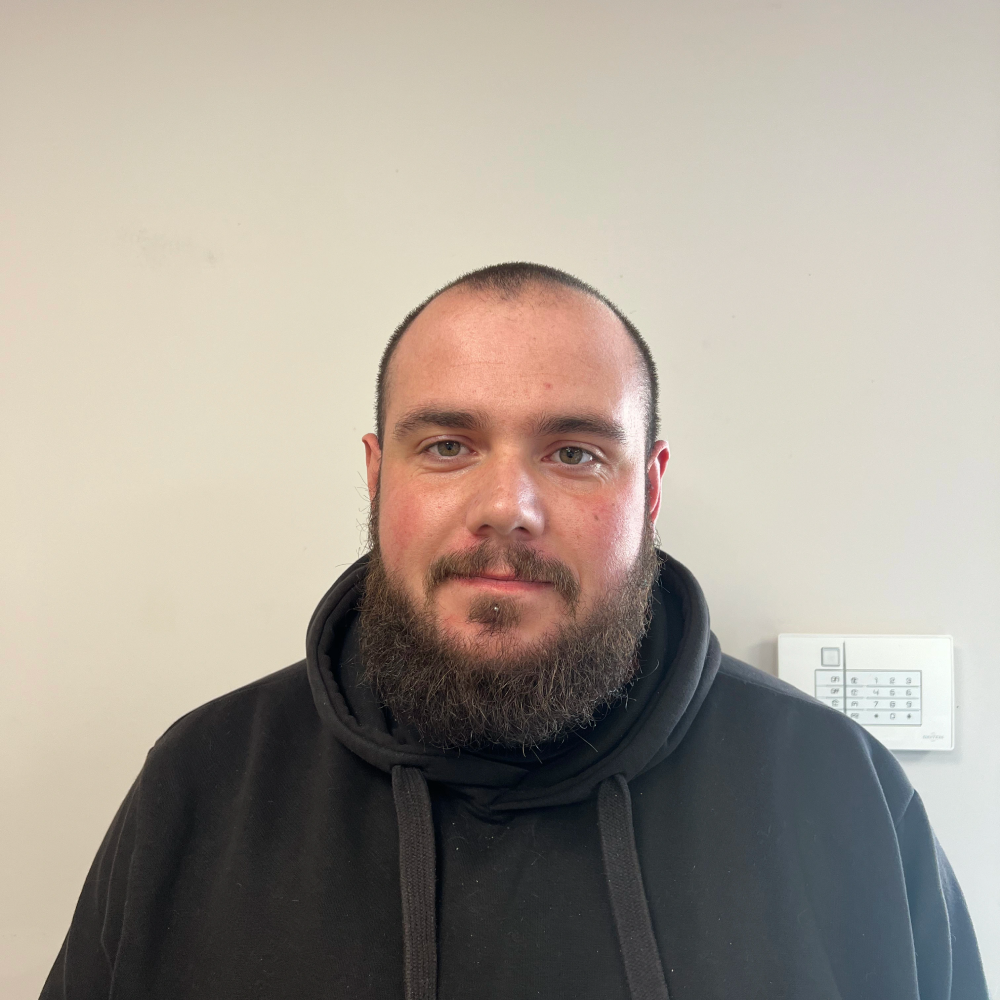 Technipool Amenagement Paysager A La Roche Sur Yon Nicolas Bonneau Technicien Piscine 1 Technipool Amenagement Paysager A La Roche Sur Yon Nicolas Bonneau Technicien Piscine 1